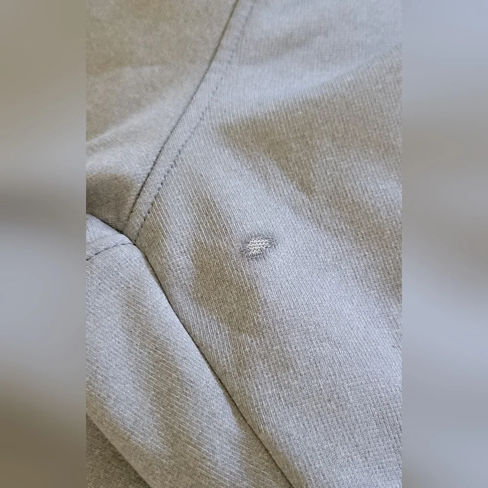 Under Armour Light Gray Joggers Size XL
